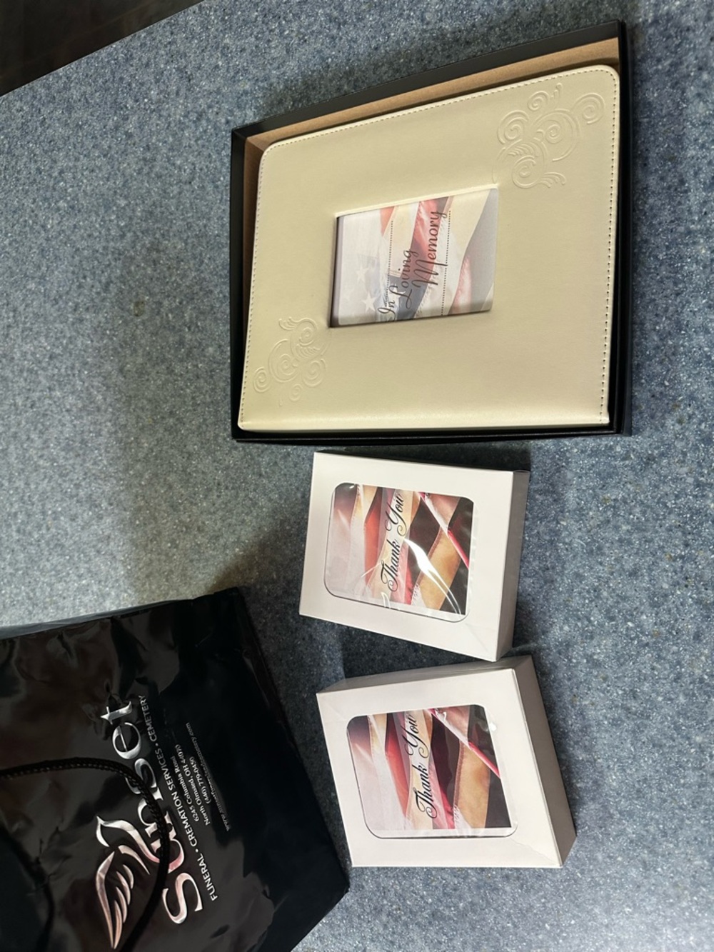 Memorial/Funeral service book & thank you card set